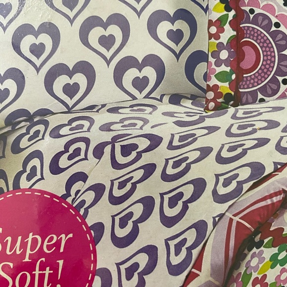 Sheets - Picture 3 of 3